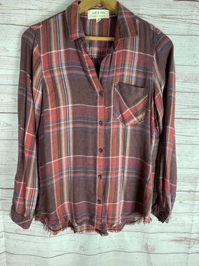 Cloth & Stone Shirt Women’s Sz M Plaid Flannel Raw Hem Soft Lightweight Camp